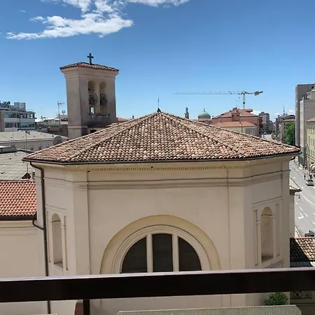 公寓 Casa Dai Toni Cortesi 贝尔加莫